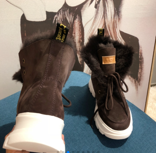 Wholesale Furry Boots with Box Free Shipping #UG