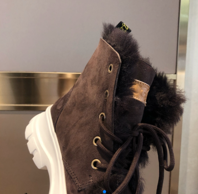 Wholesale Furry Boots with Box Free Shipping #UG