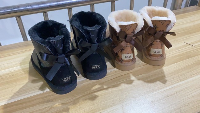 Wholesale  Leather Boots #LOV #UG