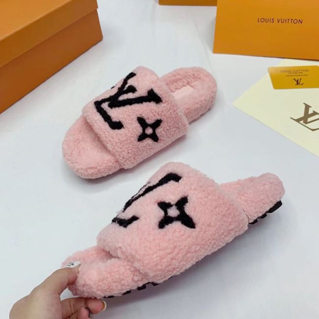 Wholesale Lambswool Slides #LOV