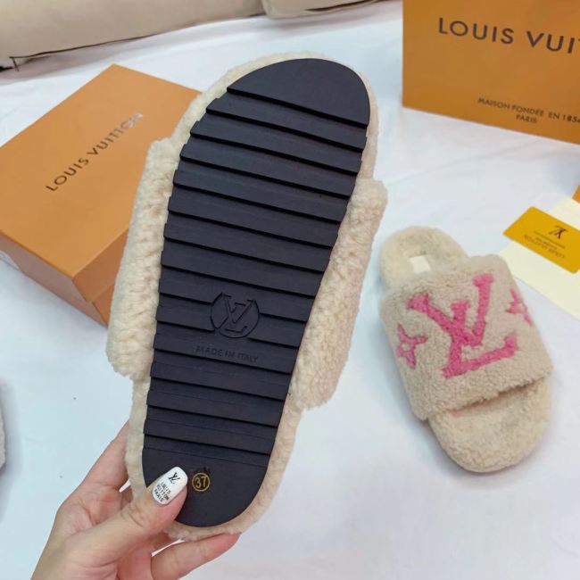 Wholesale Lambswool Slides #LOV