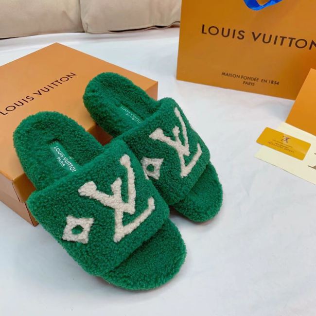 Wholesale Lambswool Slides #LOV