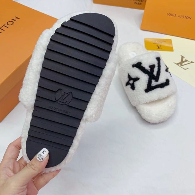 Wholesale Lambswool Slides #LOV