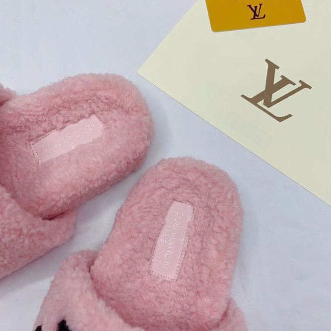 Wholesale Lambswool Slides #LOV