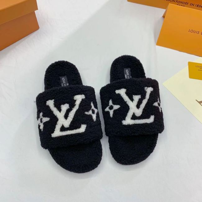 Wholesale Lambswool Slides #LOV
