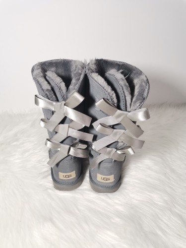 3 Bows Wholesale  Boots #UG