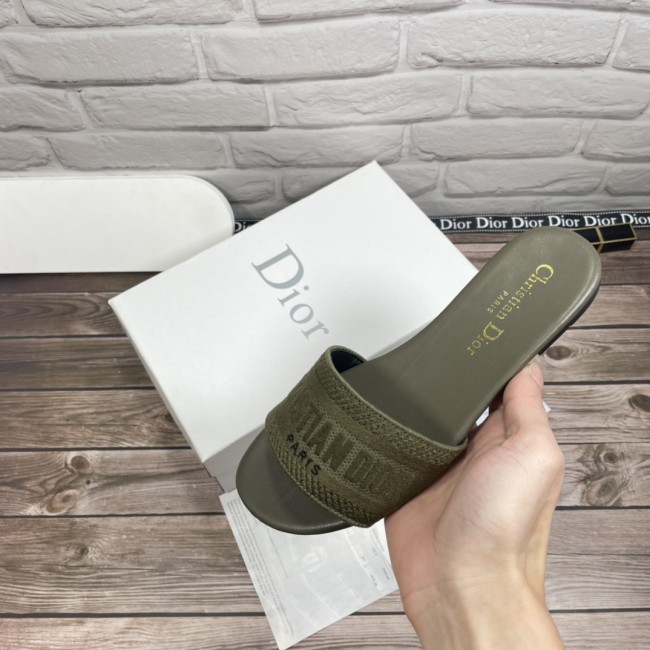 Wholesale   Embroidery Slides with Box #DIO