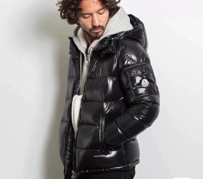 Unisex Moncler Down Jacket Coat with Tags