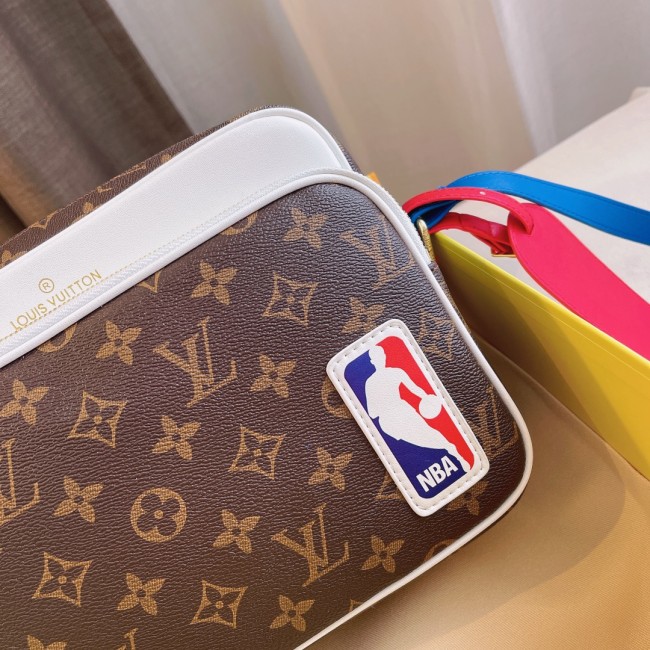 Wholesale & NBA Co-brand Unisex Bag #LOV