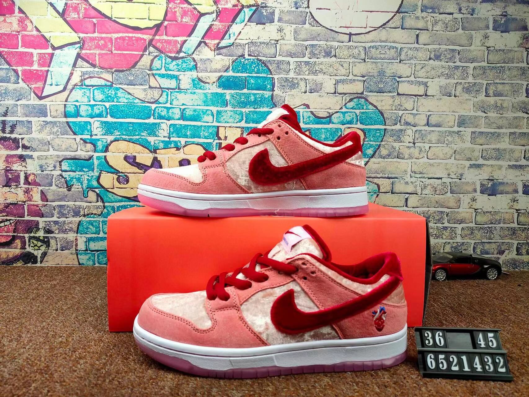 Wholesale Velvet Material Shoes with Box #NIK