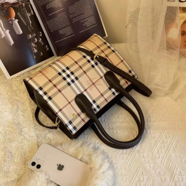 Woman Wholesale Handbag No Box #BUR