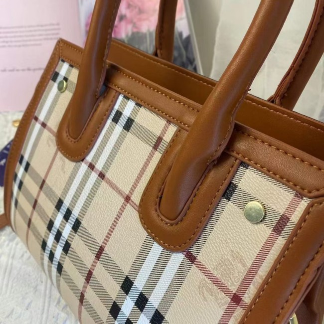 Woman Wholesale Handbag No Box #BUR