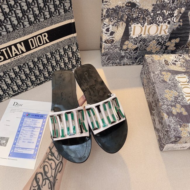 Wholesale Slides with Box  #DIO