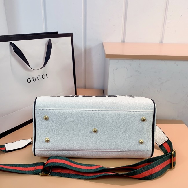 Wholesale Cobrand Bag and Hat Set #GUI