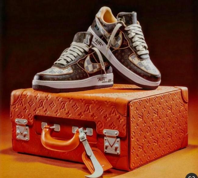 Wholesale Shoes with Lugguage Box #NIK #LOV