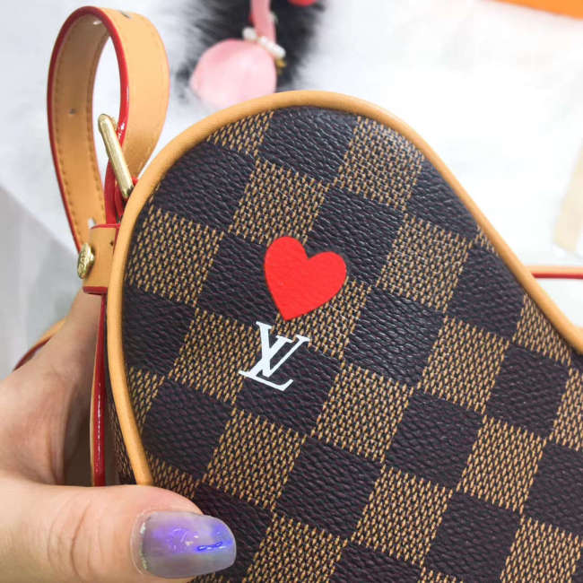 Wholesale Heart Bag No Box #LOV