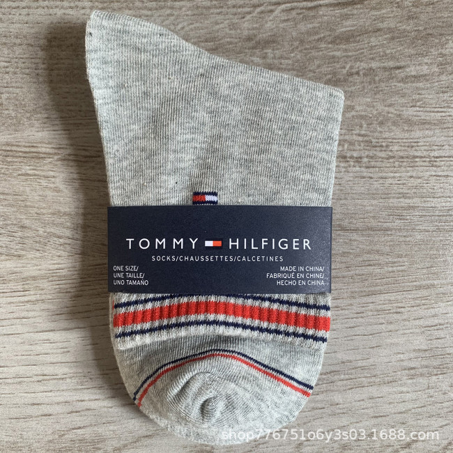Tommy Medium Length Socks