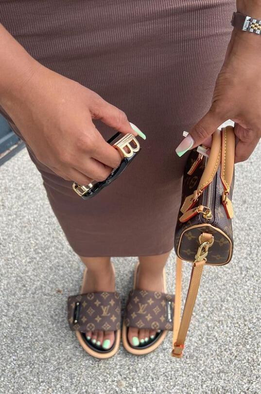 Wholesale Slipper with Bag Set #LOV