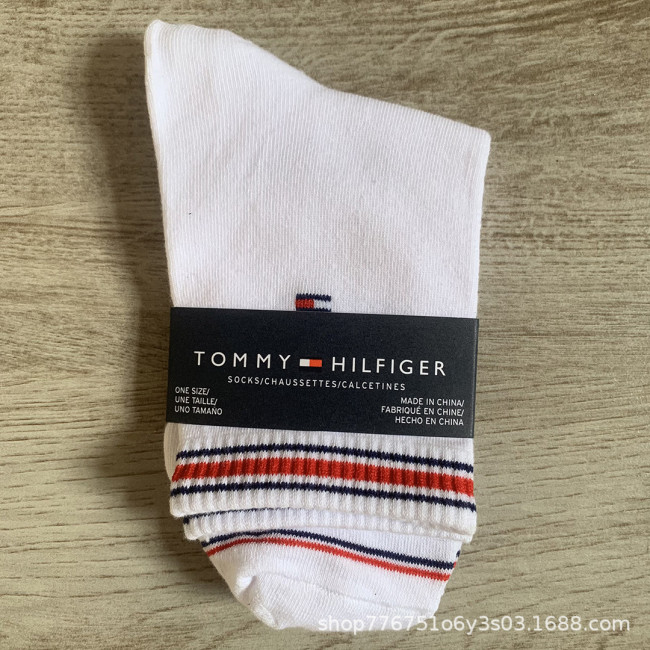 Tommy Medium Length Socks
