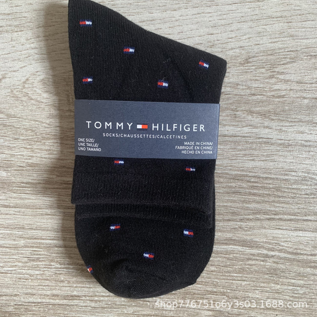 Tommy Medium Length Socks