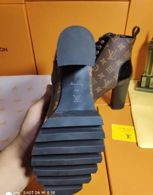 Wholesale Boots with Box #LOV