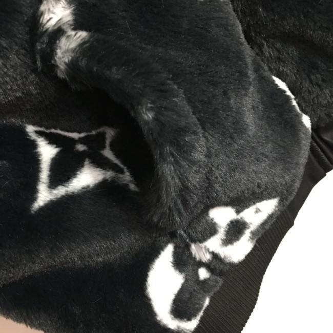 Wholesale Furry Coat with Tags #LOV