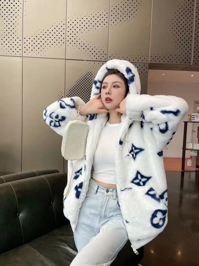 Wholesale Furry Coat with Tags #LOV