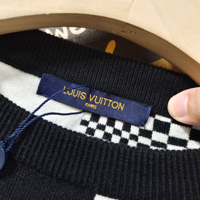 Unisex Sweater with Tags