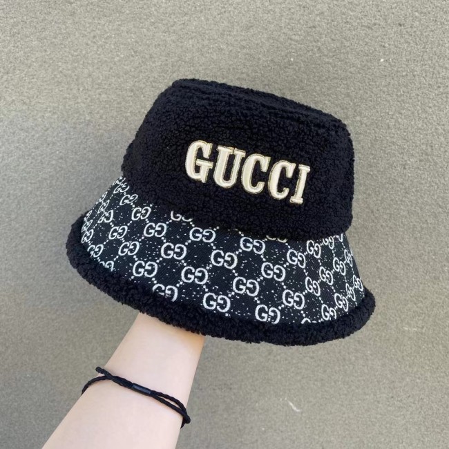 Furry Winter Bucket Hat #GUI