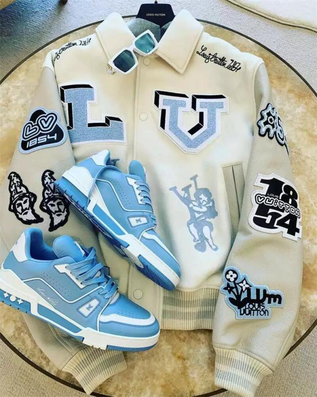 1 Set Fashion Sport Shoes & Jacket Coat with Tags #LOV