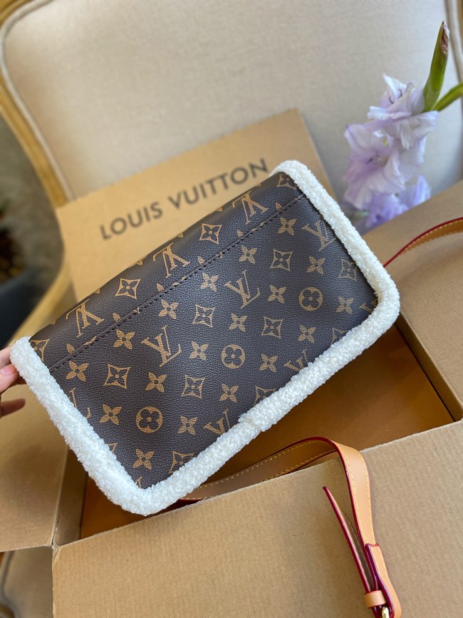 1 Set Fashion Casual Shoes & Shoulder Bag #LOV