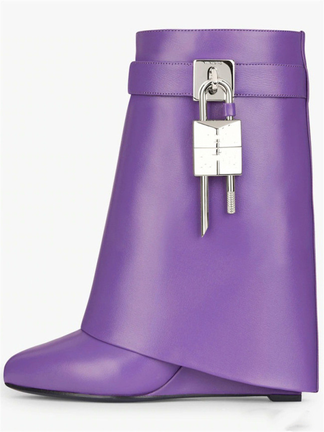 Women Meidium Boots No Brand #NO