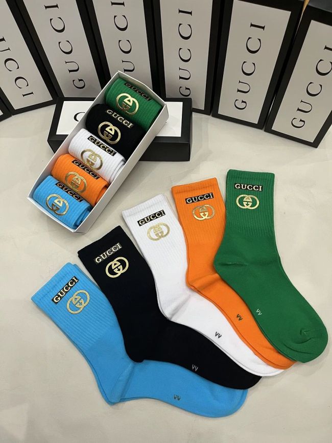 Wholessle Top Quality Fashion Socks with Box(One box contains 5 pairs)