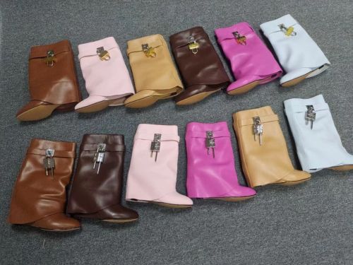 Women Meidium Boots No Brand #NO