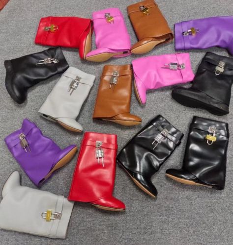 Women Meidium Boots No Brand #NO