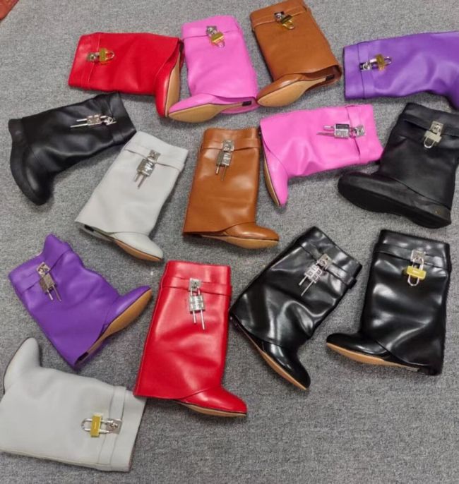 Women Meidium Boots No Brand #NO