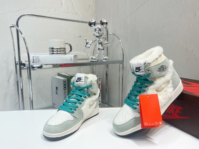 Top Quality Furry Sport Shoes with Box Free Shipping #NIK