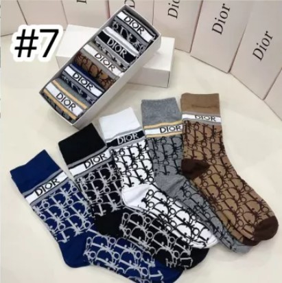 Wholessle Top Quality Fashion Socks with Box(One box contains 5 pairs)