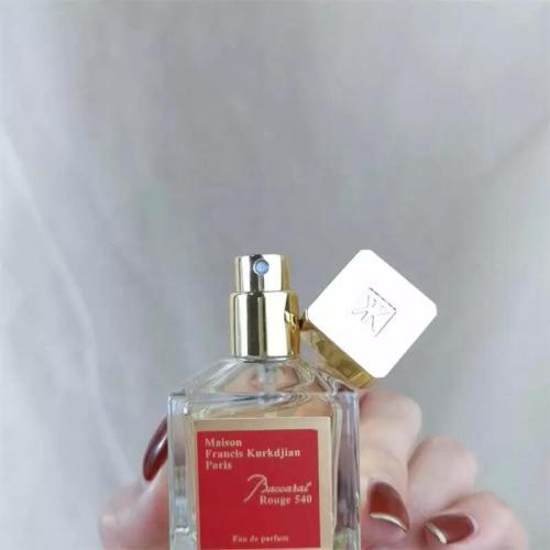 1 Set Fashion Perfume Gift Box (4 Bottles) Free Shipping