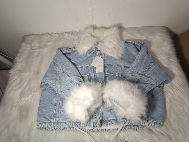 Women Fleece Denim Jacket with Big Fur Collar