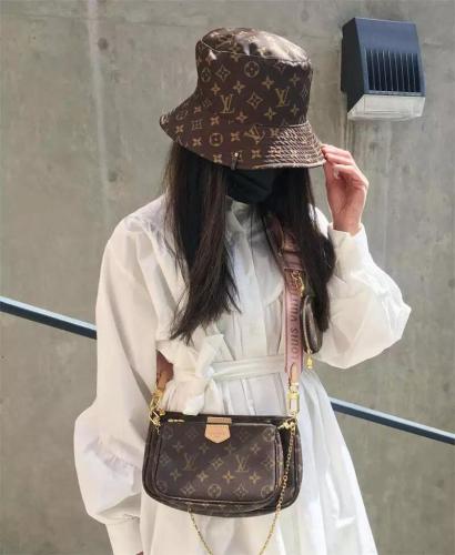 1 Set Top Quality Bag & Hat #LOV