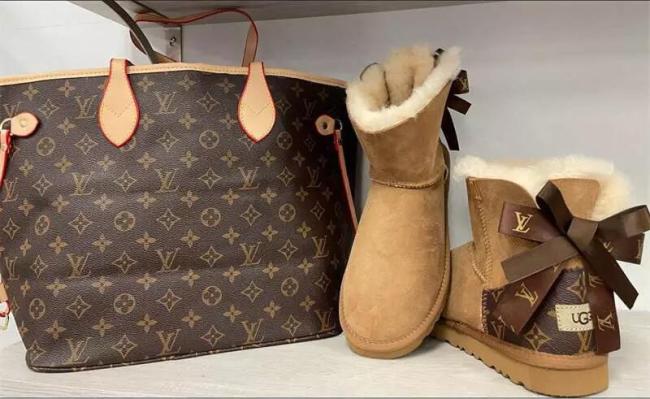 1 Set Fashion Snow Boots & Bag #LOV #UG