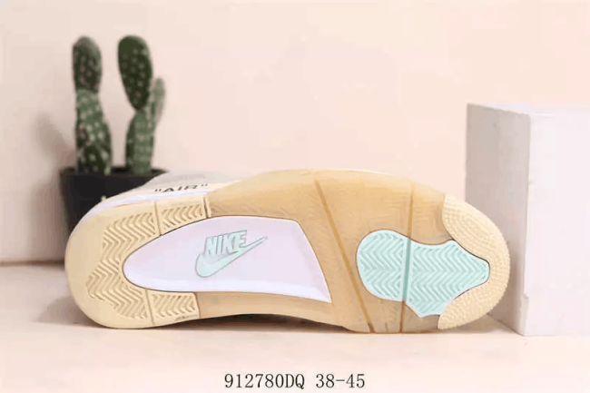 1 Pair Fashion Sport Shoes AJ4 with Box size:6-12 #NIK