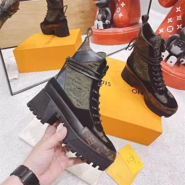 1 Set Top Quality Fashion Boot & Backpack #LOV