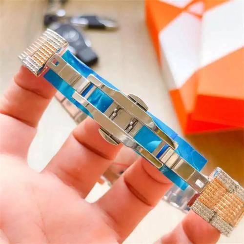 Top Quality Designer Quartz Watch with Box Free Shipping