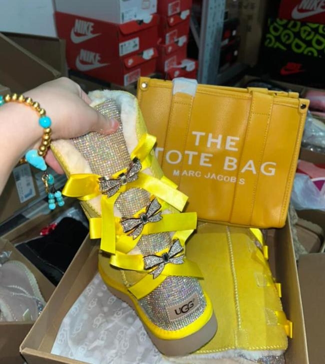 Women Winter Boots with Bag Set Free Shipping #UG