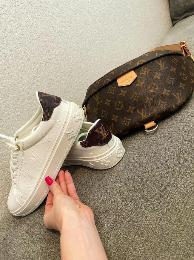 1 set fashion casual shoes & waist bag free shipping #LOV