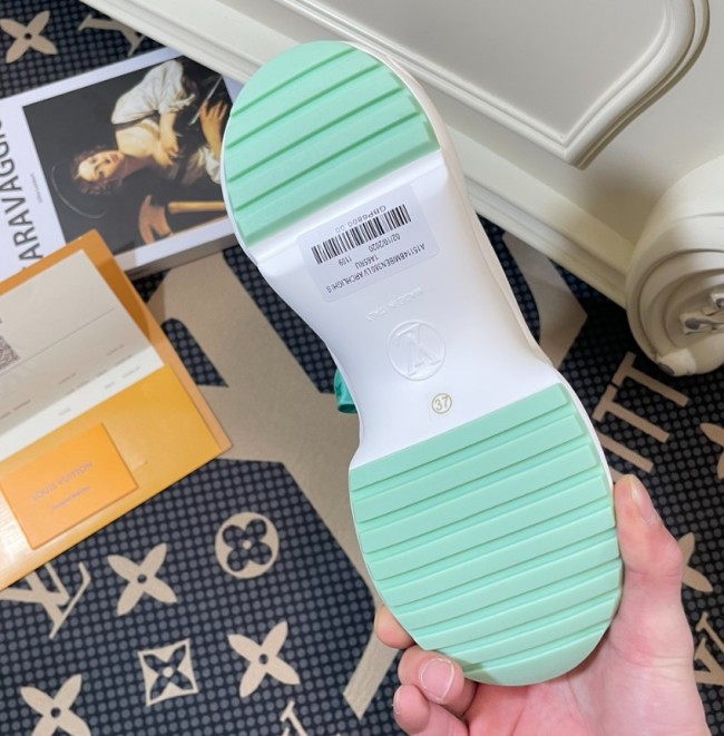 Top Quality Shoes with Box #LOV