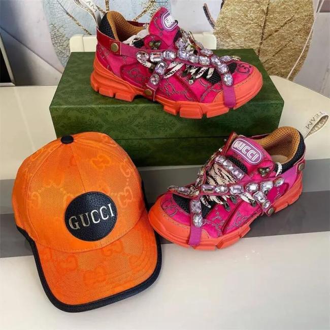 1 set fashion casual shoes & hat free shipping #GUI