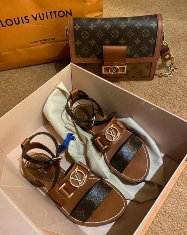 1 Set Fashion Sandals & Shoulder Bag #LOV